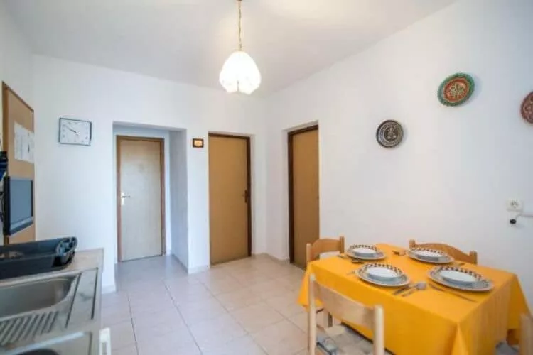 Apartments Boguvila - Two-Bedroom Family Apartment with Terrace (A2) - (ST)