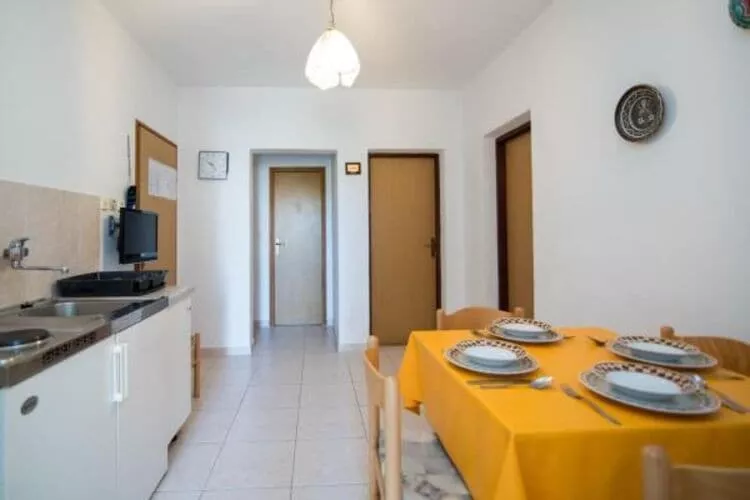 Apartments Boguvila - Two-Bedroom Family Apartment with Terrace (A2) - (ST)-Eetkamer