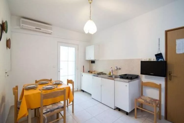 Apartments Boguvila - Two-Bedroom Family Apartment with Terrace (A2) - (ST)-Keuken