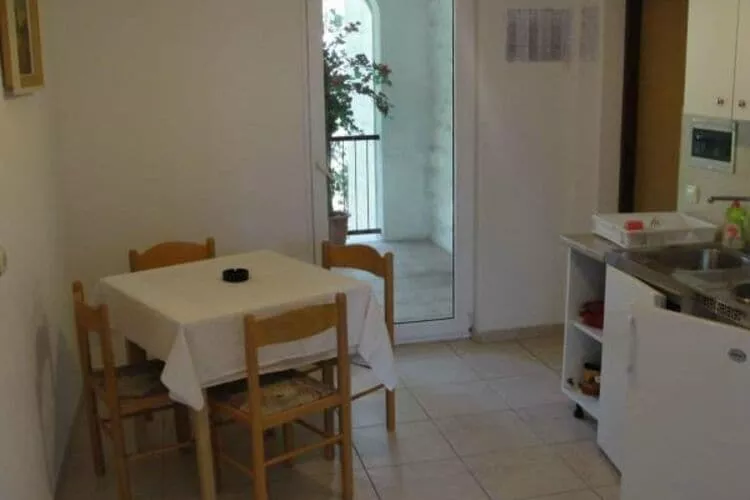 Apartments Boguvila - Two-Bedroom Economy Apartment with Terrace (A5) - (ST)