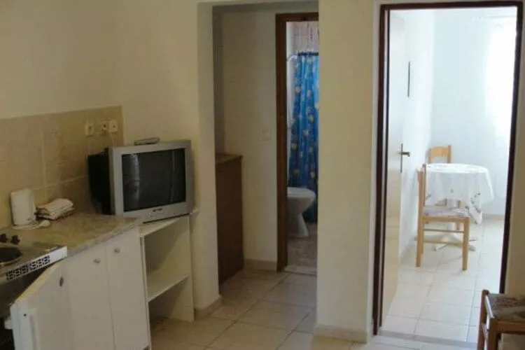 Apartments Boguvila - Two-Bedroom Economy Apartment with Terrace (A5) - (ST)