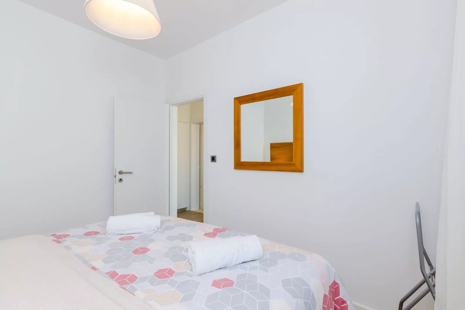 Apartments Knego - Comfort One Bedroom Apartment with Balcony and Sea View-Slaapkamer