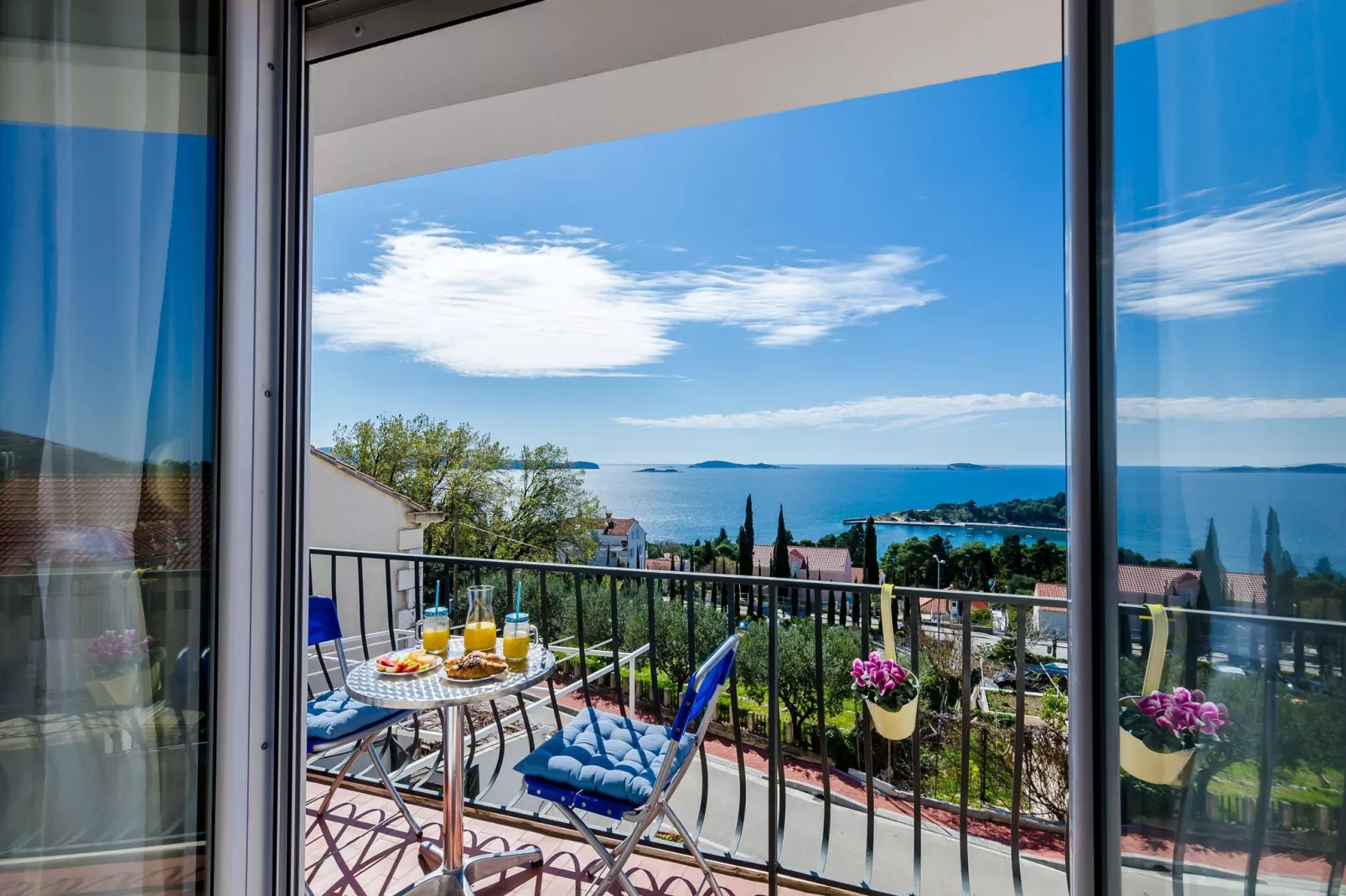 Apartments Knego - Comfort One Bedroom Apartment with Balcony and Sea View-Terrasbalkon