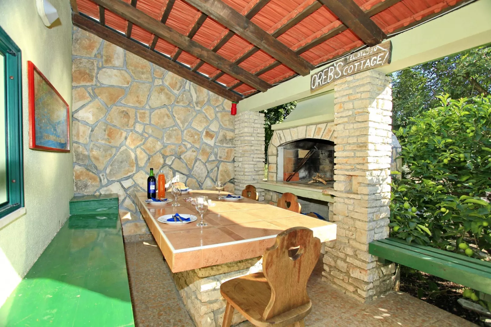 Stone House Oreb's Cottage - Two Bedroom Stone House with Terrace and Garden View