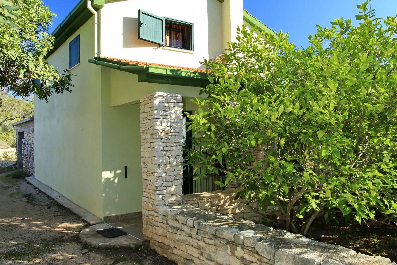 Stone House Oreb's Cottage - Two Bedroom Stone House with Terrace and Garden View-Buitenlucht