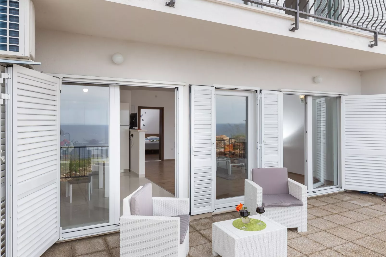 Apartments Manuela - Comfort One-Bedroom Apartment with Terrace and Sea View (A2+2)-Terras