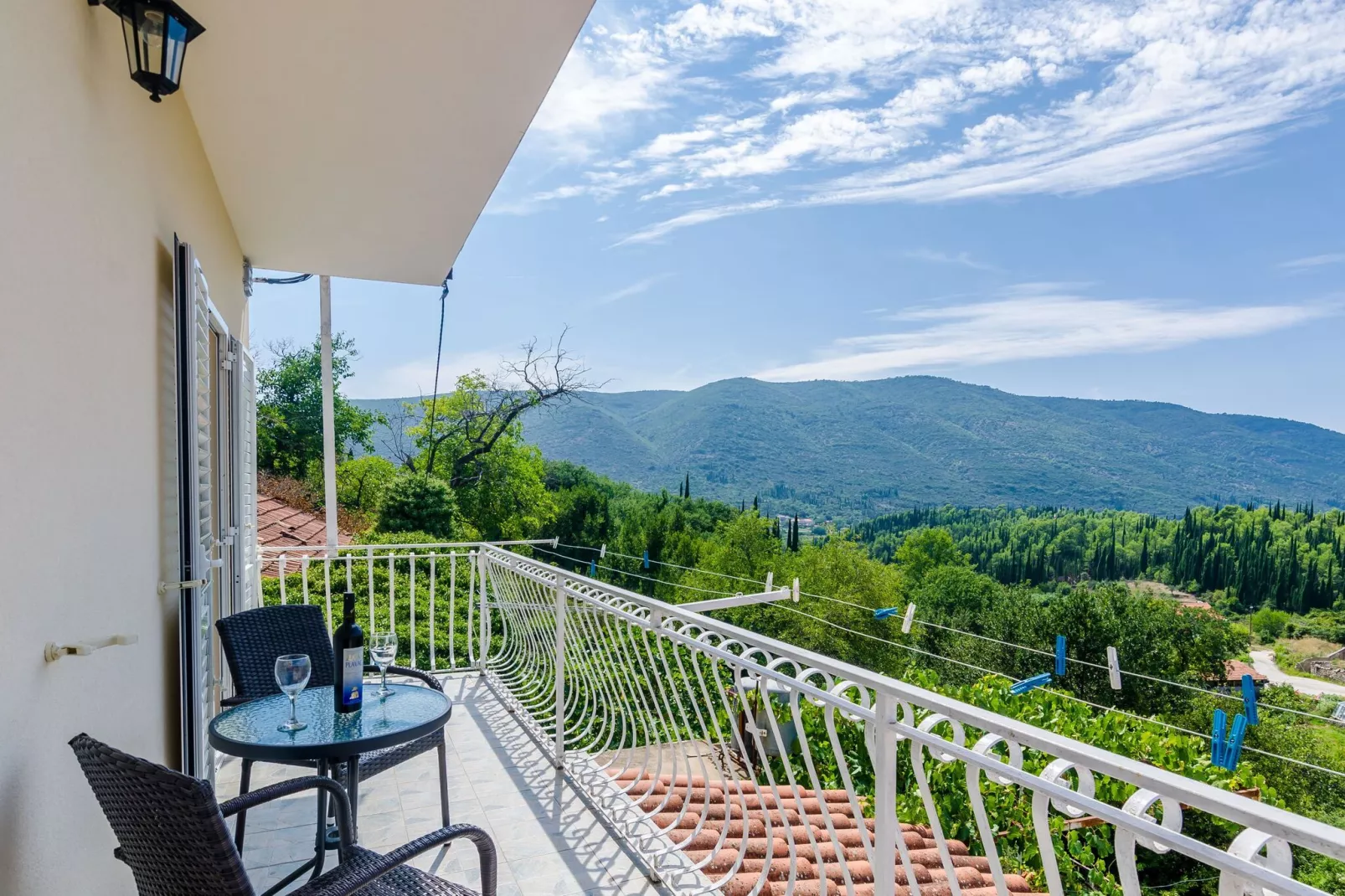 Villa Dalmatian Gem - Two-Bedroom Villa with Terrace and Swimming Pool-Terrasbalkon