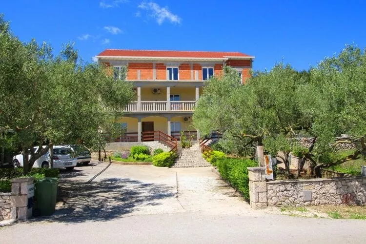 Apartments Veselka, Lumbarda  - Standard Room with Garden View (Room 1)-Buitenlucht