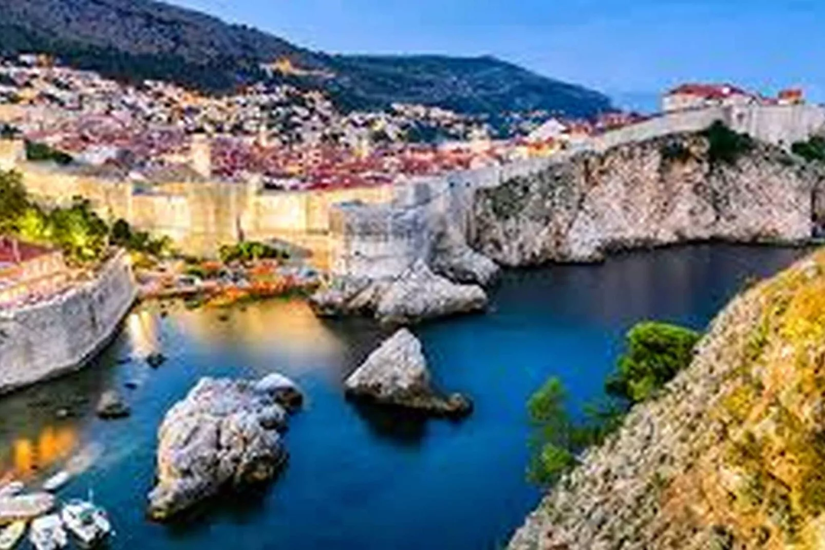 Dubrovnik Sweet House - Superior Double Room with Old Town Roofs View (SOBA 2)-Uitzicht