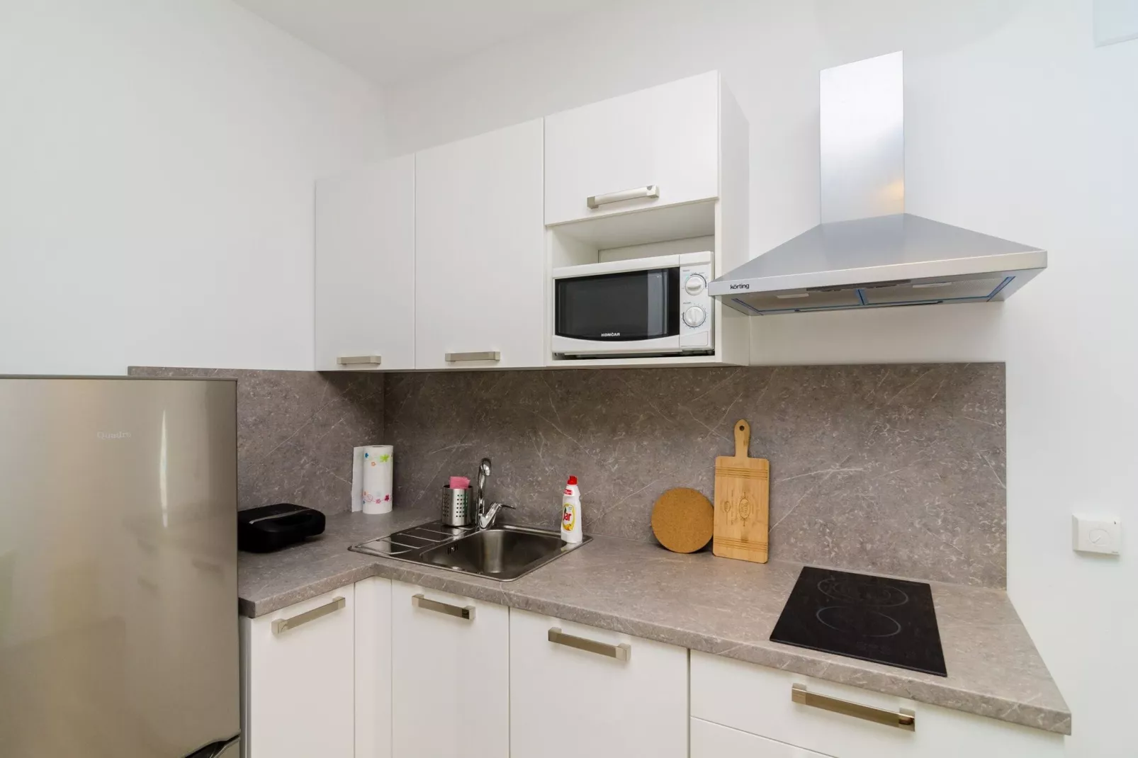 ABC Lapad Apartments - Premium One Bedroom Apartment with City View (Apartman B)-Keuken