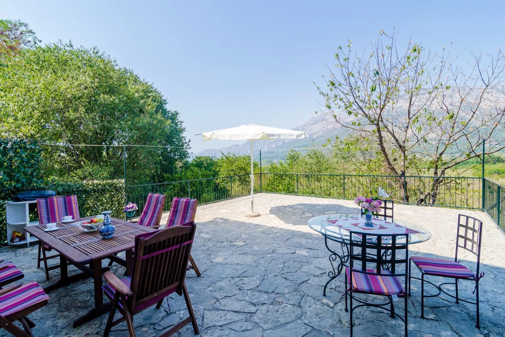 Stone House ''DiMaTo'' - Four Bedroom Holiday Home with Terrace