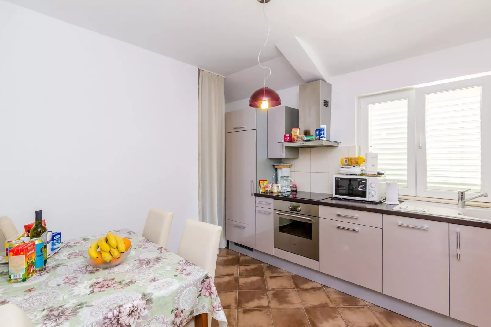 Ana Apartment - One Bedroom Apartment with Balcony-Keuken