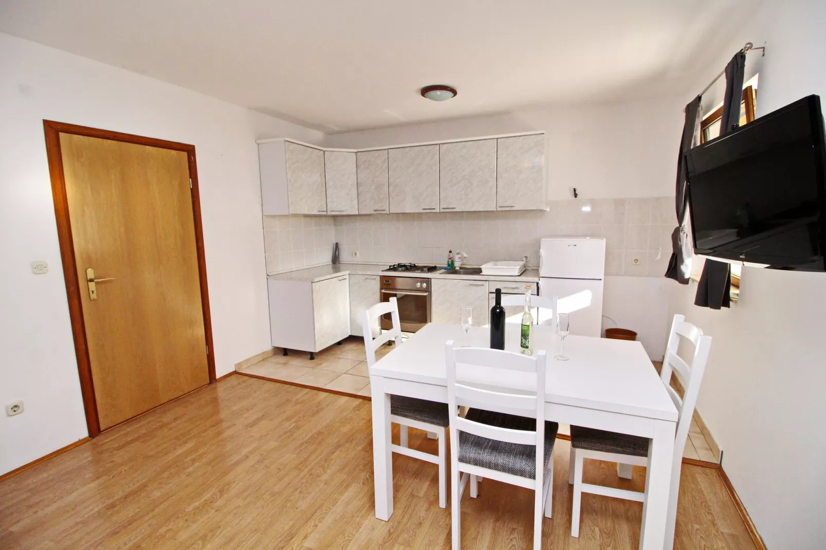 Apartments Marković Orebić - One Bedroom Apartment with Terrace and Garden View (A2)-Eetkamer