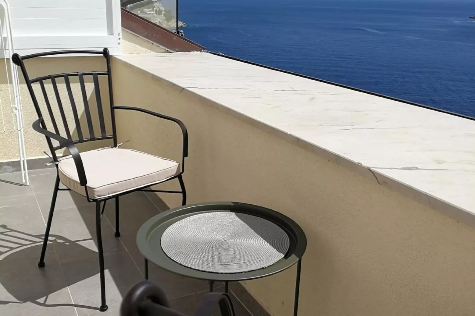 Apartments Horizon - Double Room with  Balcony and Sea  View-Terrasbalkon