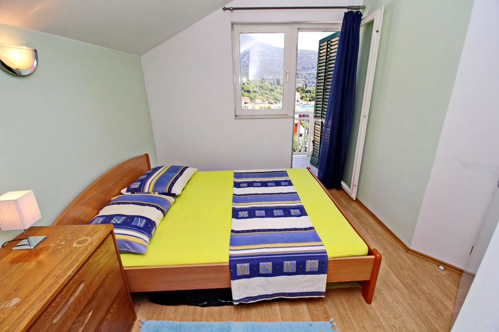 Holiday Home Gea - Three Bedroom Holiday Home with Terrace and Partial Sea View-Slaapkamer