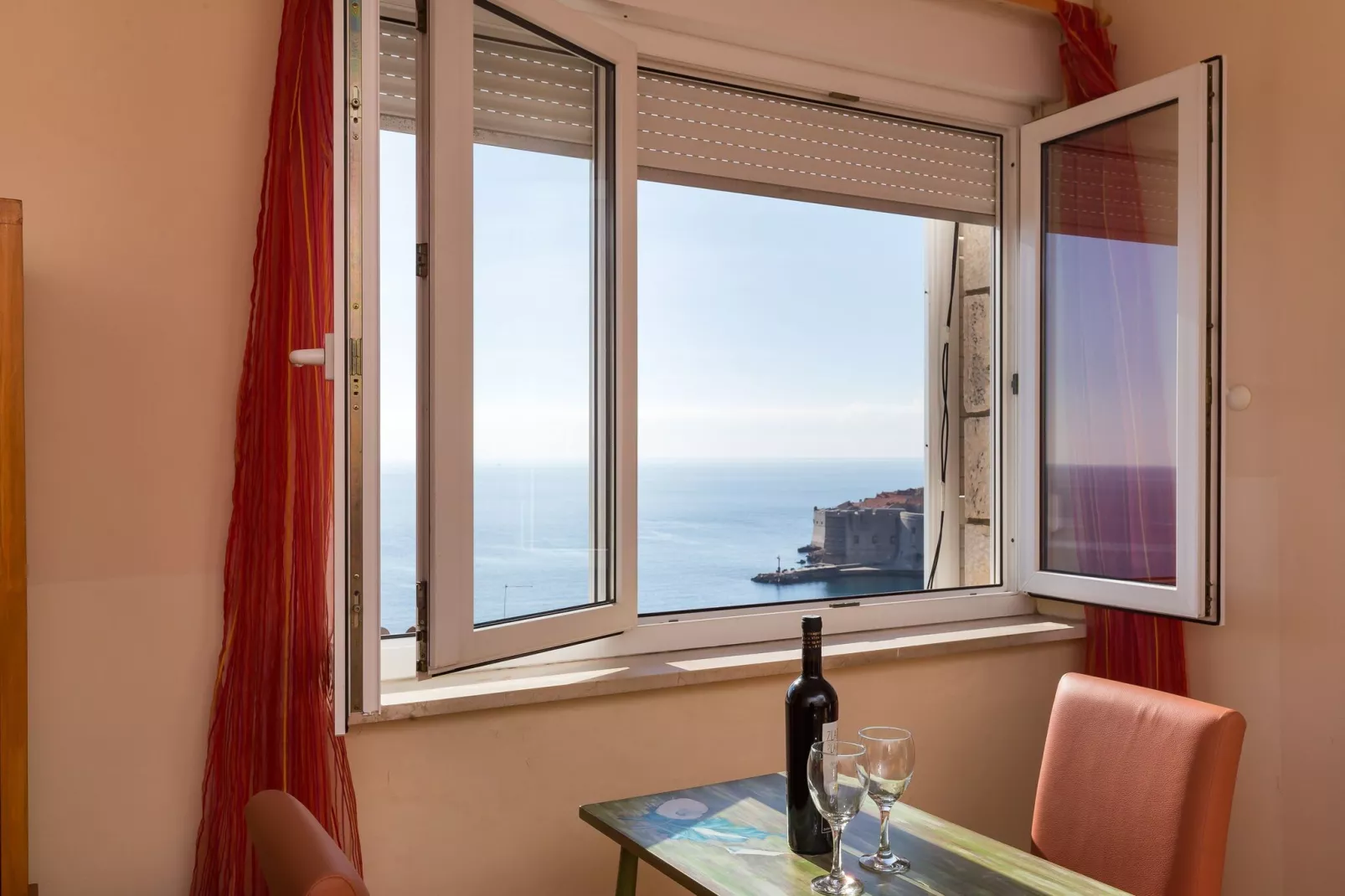 Apartment Ventula - Two Bedroom Apartment with Sea View-Binnen