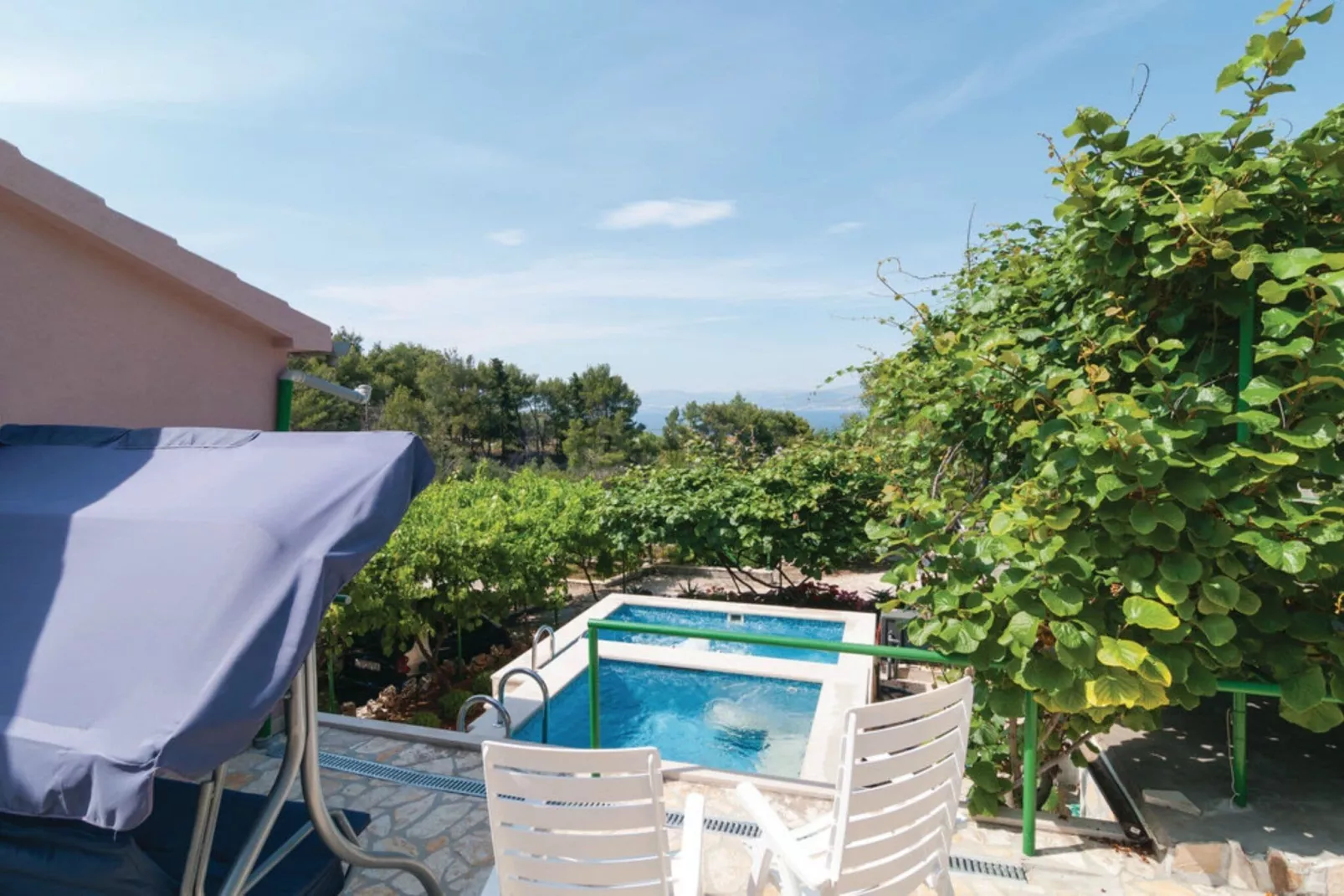 Holiday Home Blossom - Four Bedroom Holiday Home with Outdoor Pool and Jacuzzi - (ST)-Zwembad