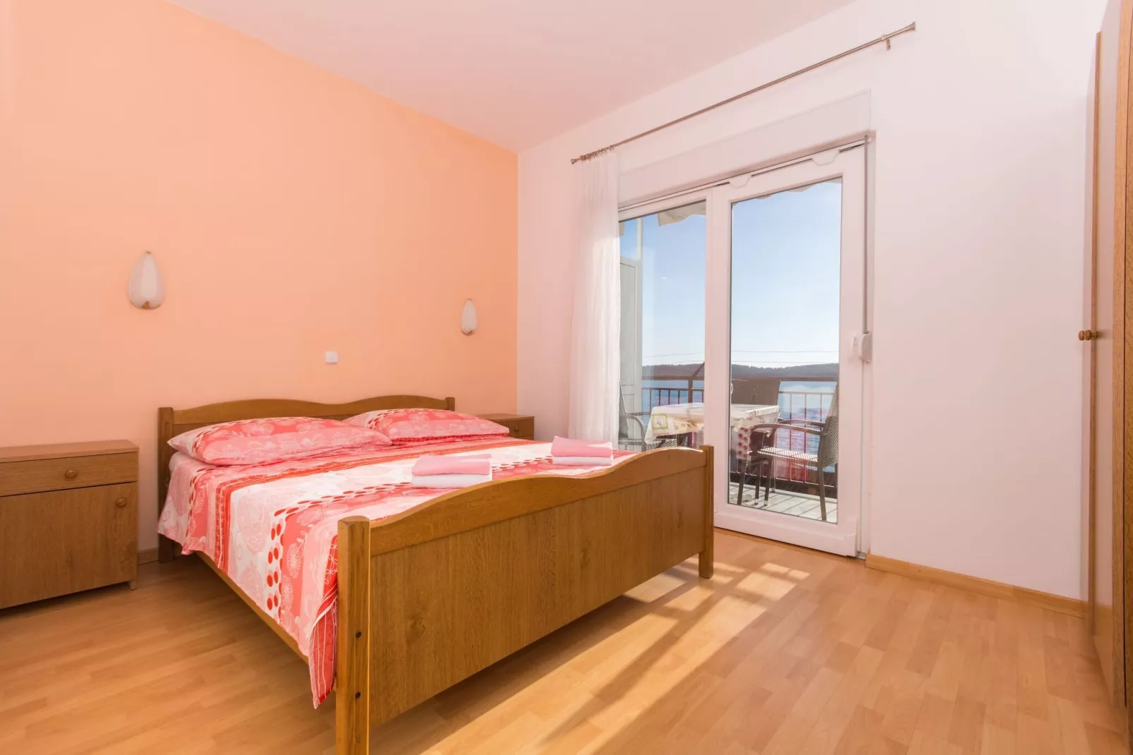 Apartments Mastelić - One Bedroom Apartment with Balcony and Sea View br.1-Slaapkamer