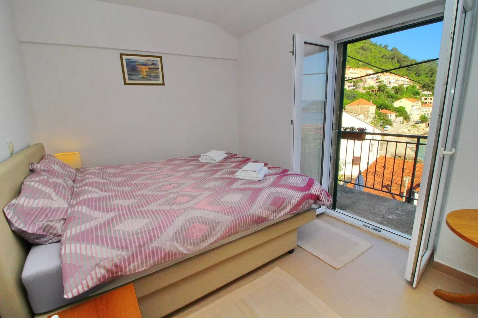 Apartment Mambo , Mljet - Duplex Apartment with Terrace and Sea View-Slaapkamer