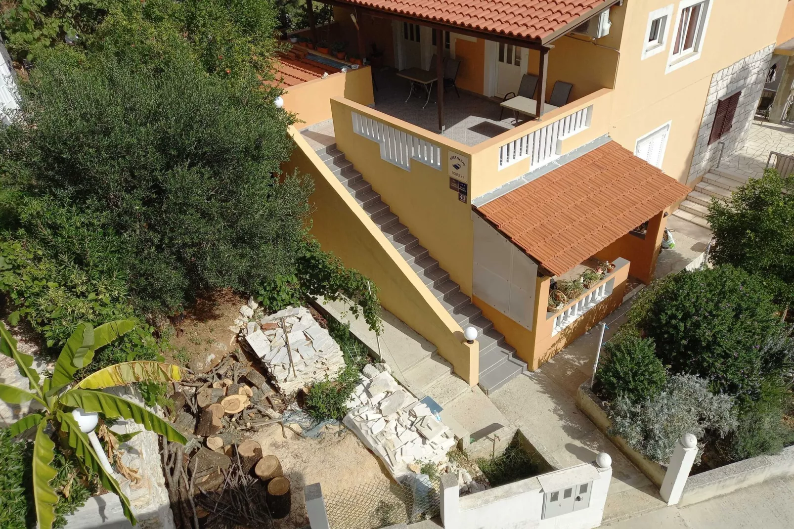 Apartments Vinko Mljet- One-Bedroom Apartment with Terrace (A3)-Buitenlucht