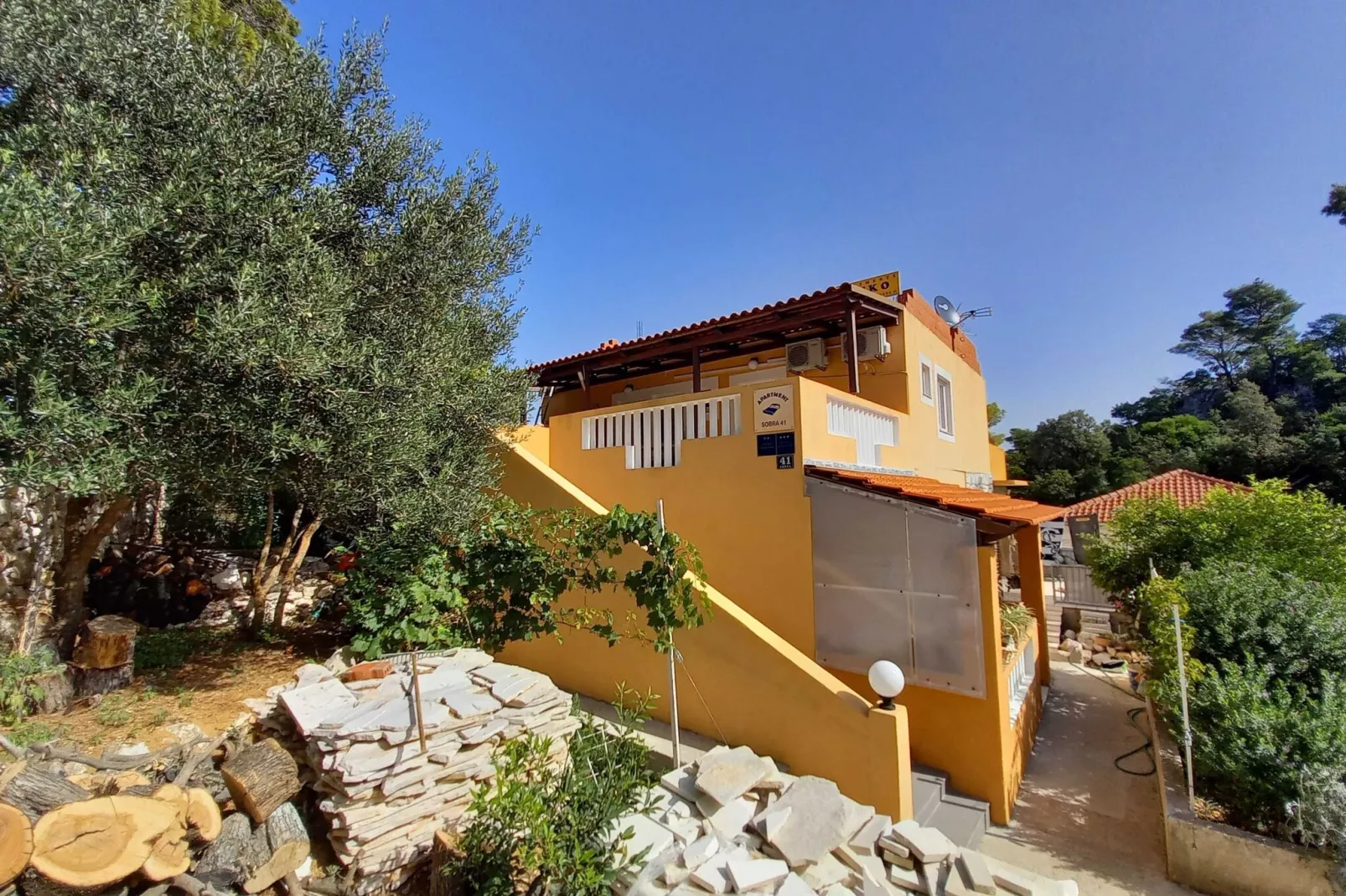 Apartments Vinko Mljet- One-Bedroom Apartment with Terrace (A4)