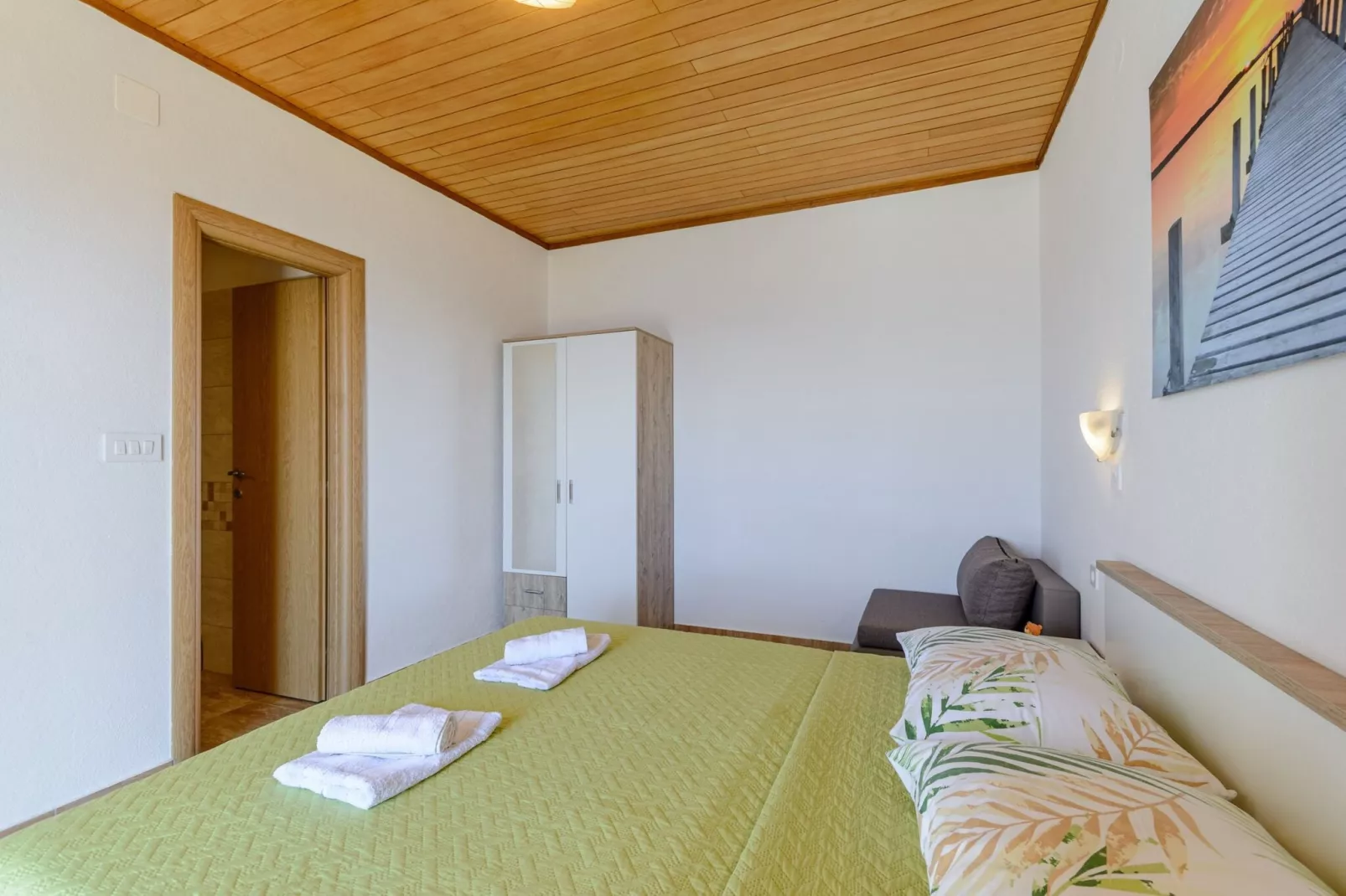 Rooms Sani- Double Room with Terrace and Sea View (S2)-Slaapkamer