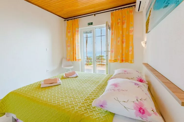 Rooms Sani - Double Room with Terrace and Sea View (S3)-Slaapkamer