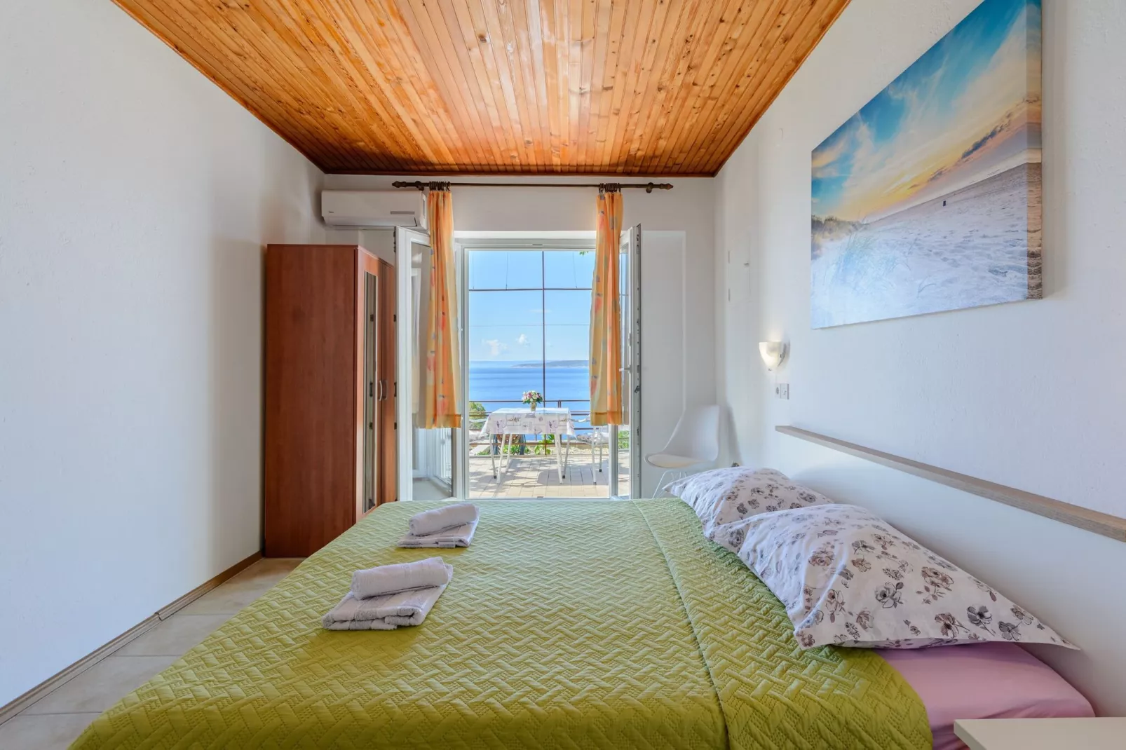 Rooms Sani - Double Room with Terrace and Sea View (S1)-Slaapkamer