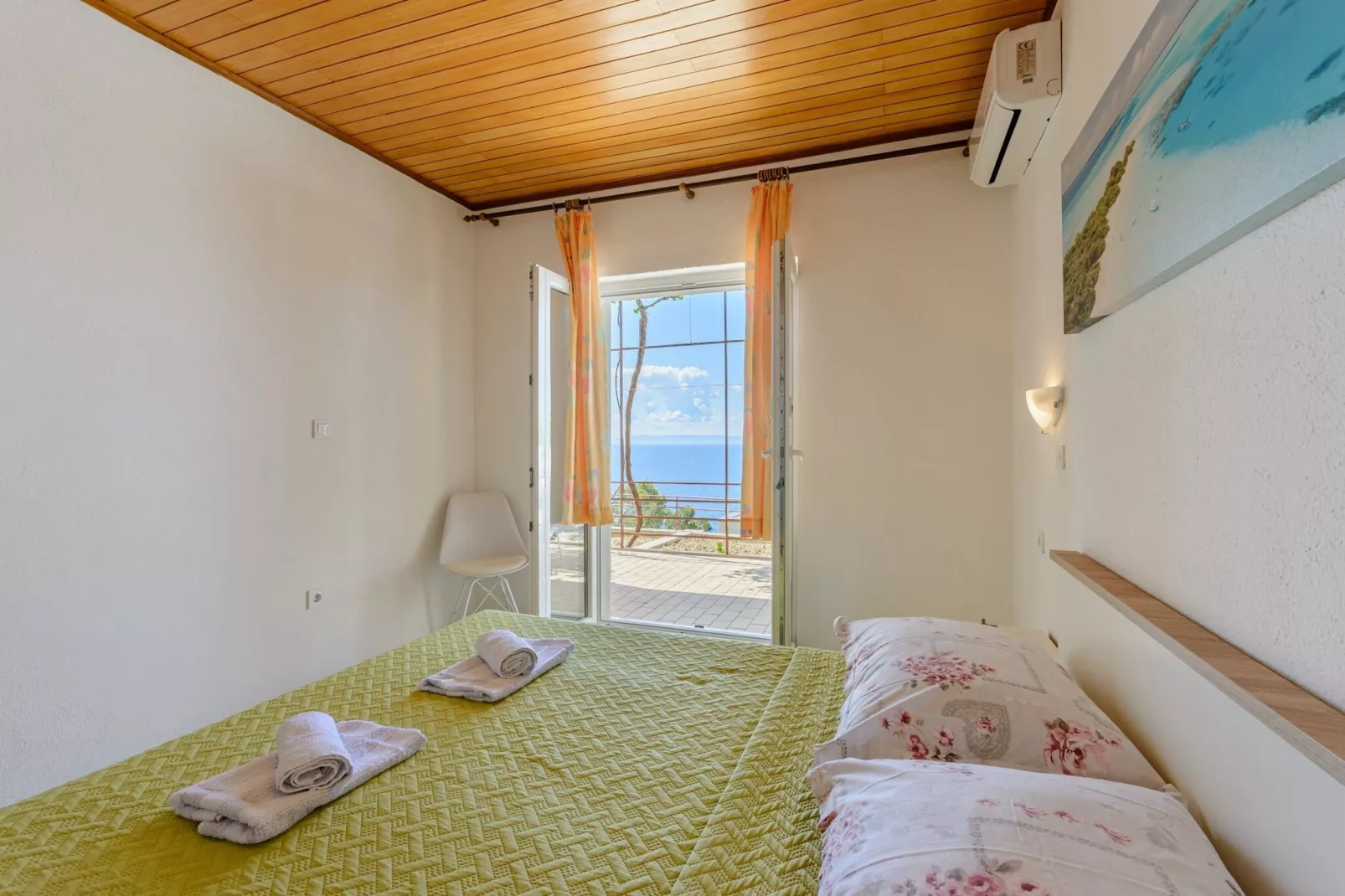 Rooms Sani - Double Room with Terrace and Sea View (S1)-Slaapkamer