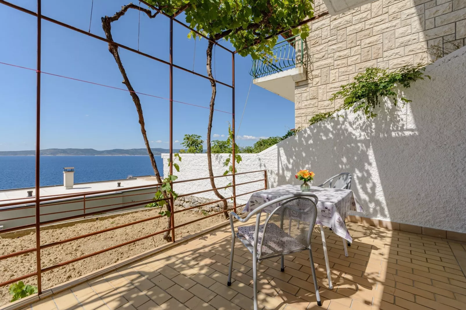 Rooms Sani - Double Room with Terrace and Sea View (S1)-Terras