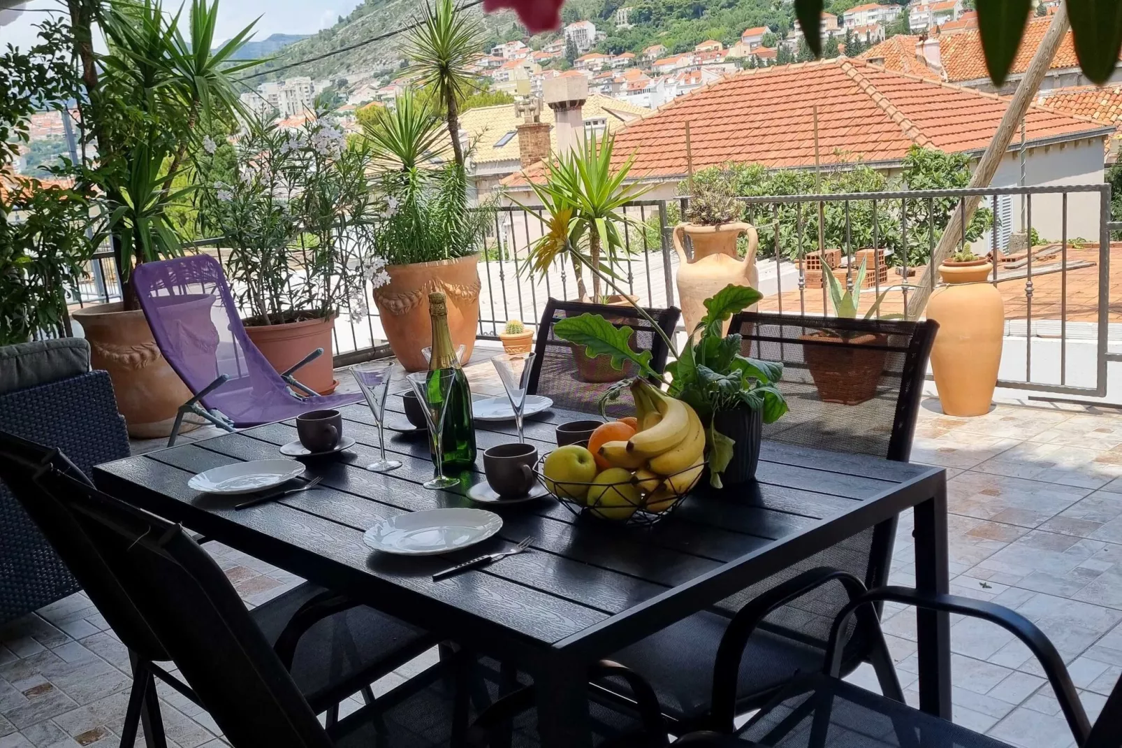 Apartments Mavi - Two-Bedroom Apartment with Terrace and City View-Terras