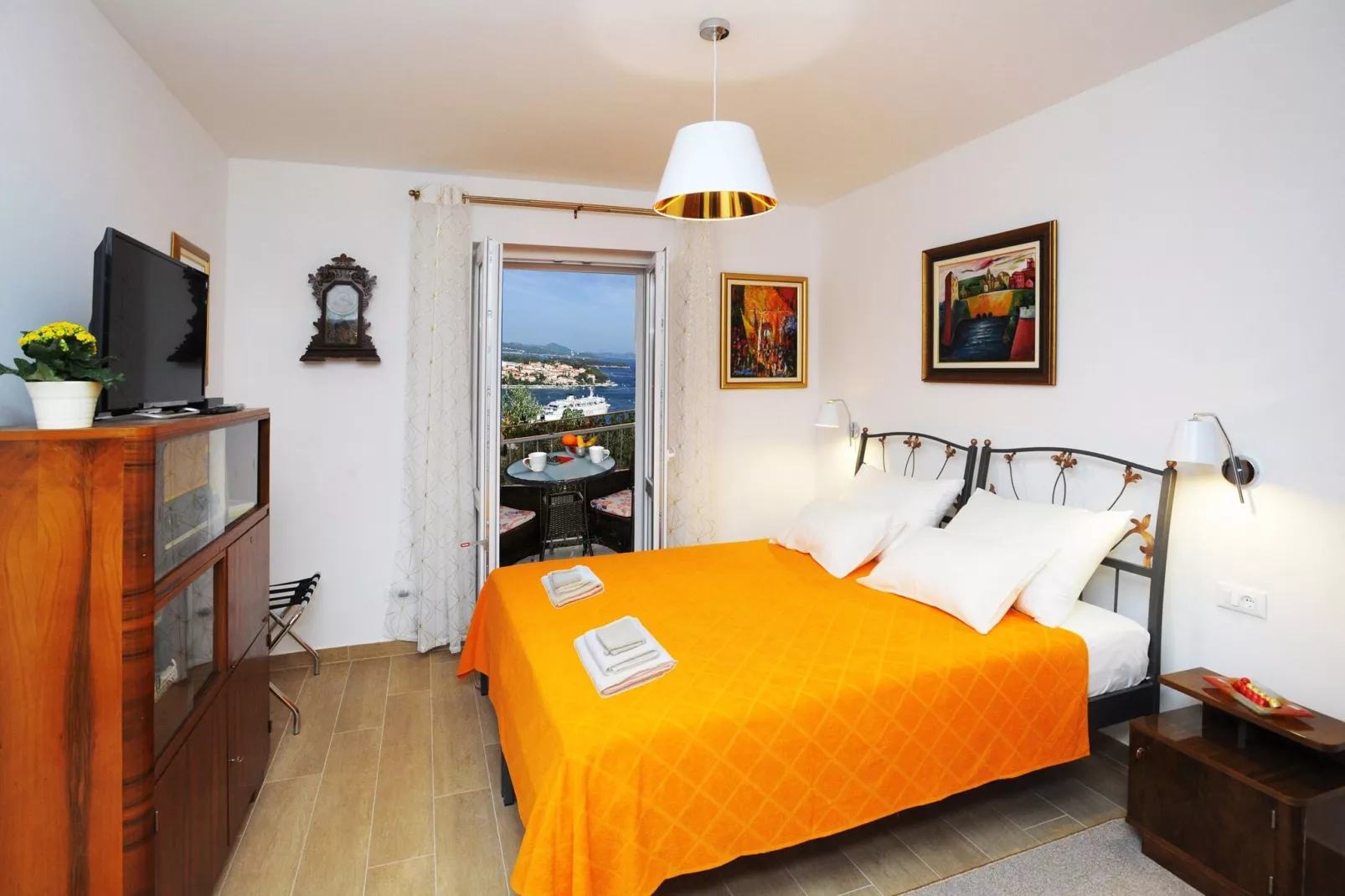 Nika Family Apartments - Superior Studio Apartment with Balcony and Sea View (A3)-Slaapkamer