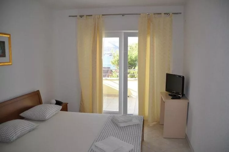 Apartments Villa Moonlight - One Bedroom Apartment with Sea View Balcony and Terrace (Sandra)-Slaapkamer