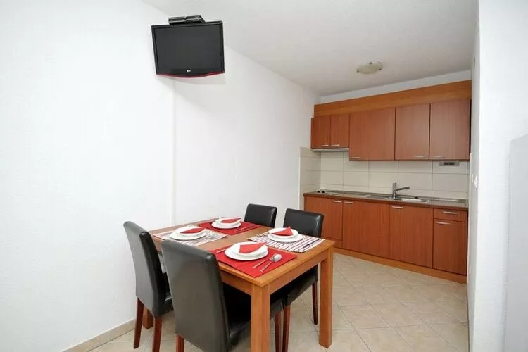 Apartments Villa Moonlight - One Bedroom Apartment with Large Terrace (Classic)-Keuken