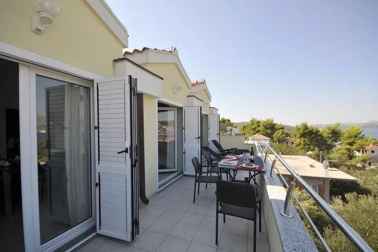 Apartments Villa Moonlight - Two Bedroom Apartment with Sea View Balcony and Terrace (Delux)-Terrasbalkon