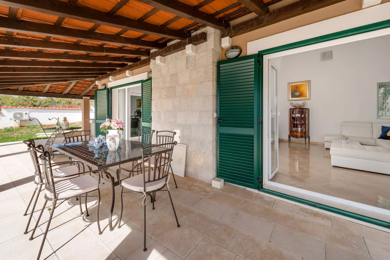 Villa Dea - Luxury Villa with Outdoor Swimming Pool-Terras