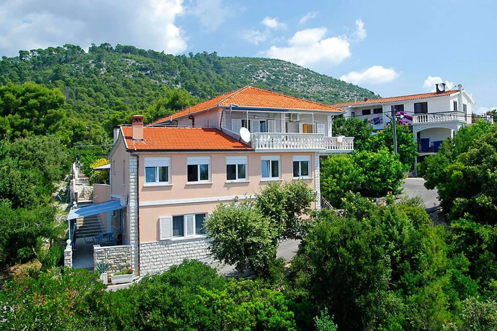 Apartments Villa Marijana - Two Bedroom Apartment with Terrace and Sea View (Marijana 1)-Buitenlucht