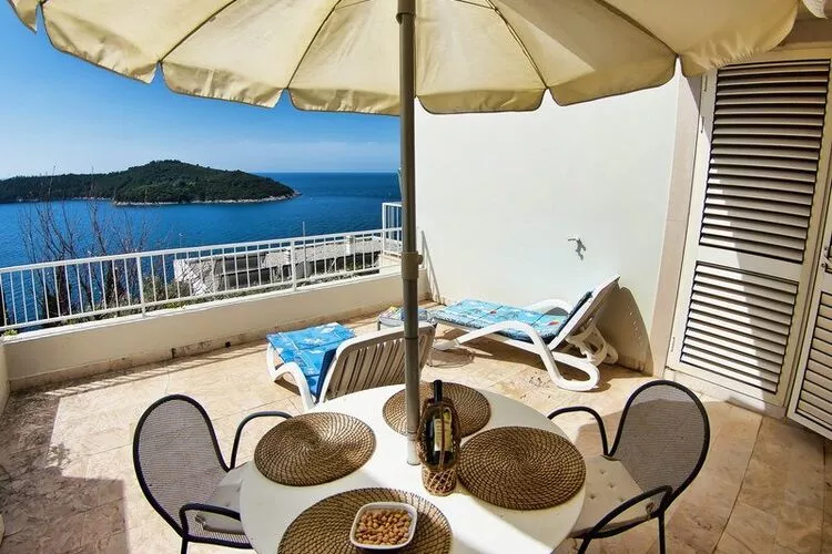 Apartments Sipa - Comfort Two Bedroom Apartment with Balcony and Sea View (Apartman B)-Terrasbalkon