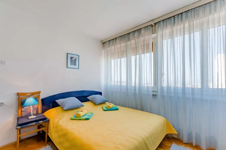 Studio Apartment Ecija (ST)-Slaapkamer