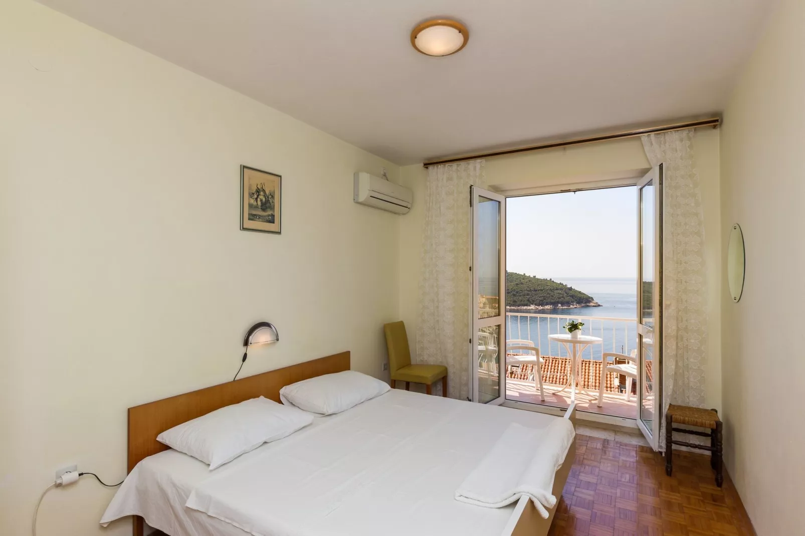 Beautiful Nest Rooms - One Bedroom Suite with Balcony and Sea view (Br. 2)