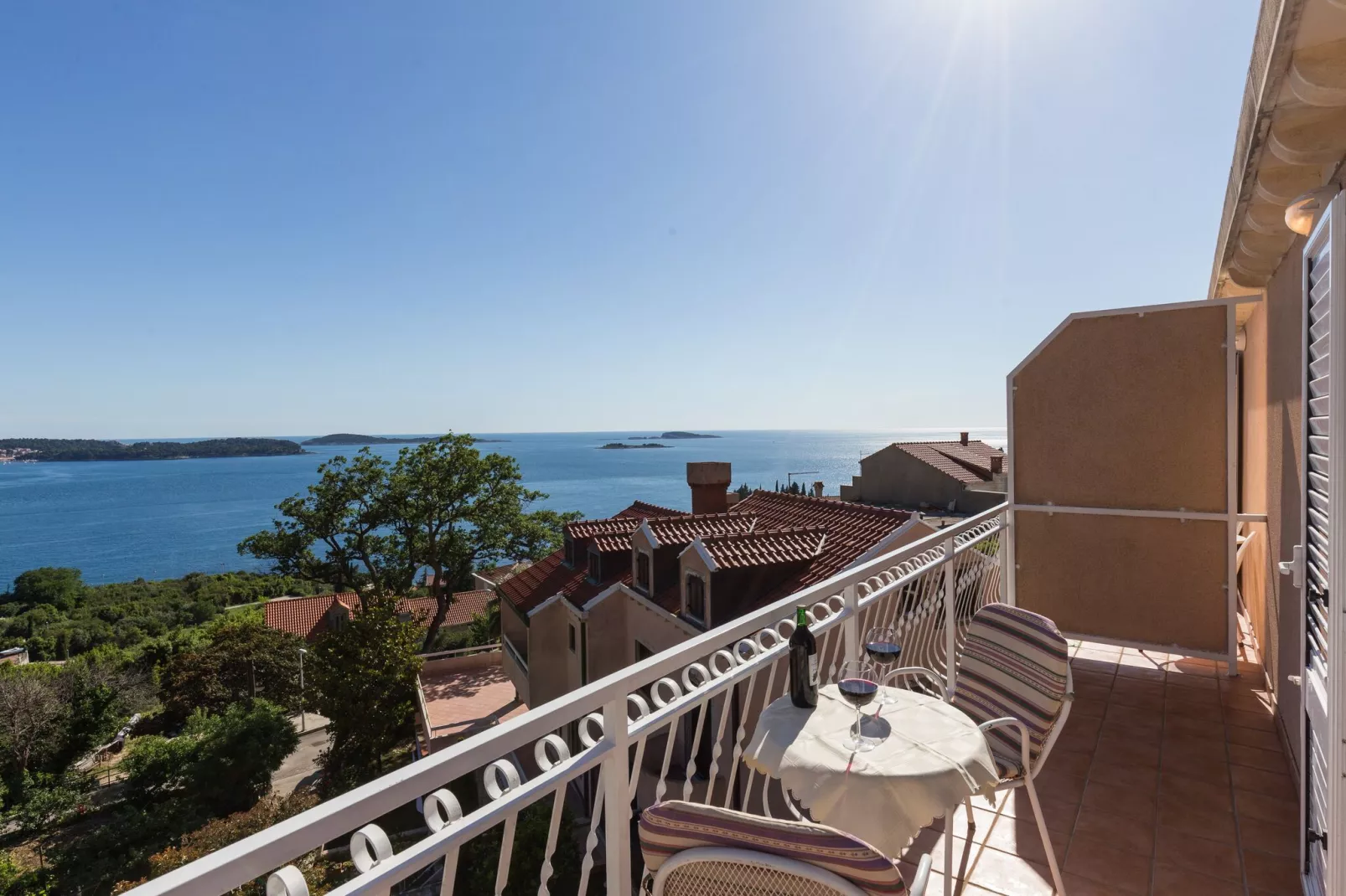 Villa Dubravka - Premium Two Bedroom Apartment with Balcony and Sea View (Apartman 5)-Terrasbalkon