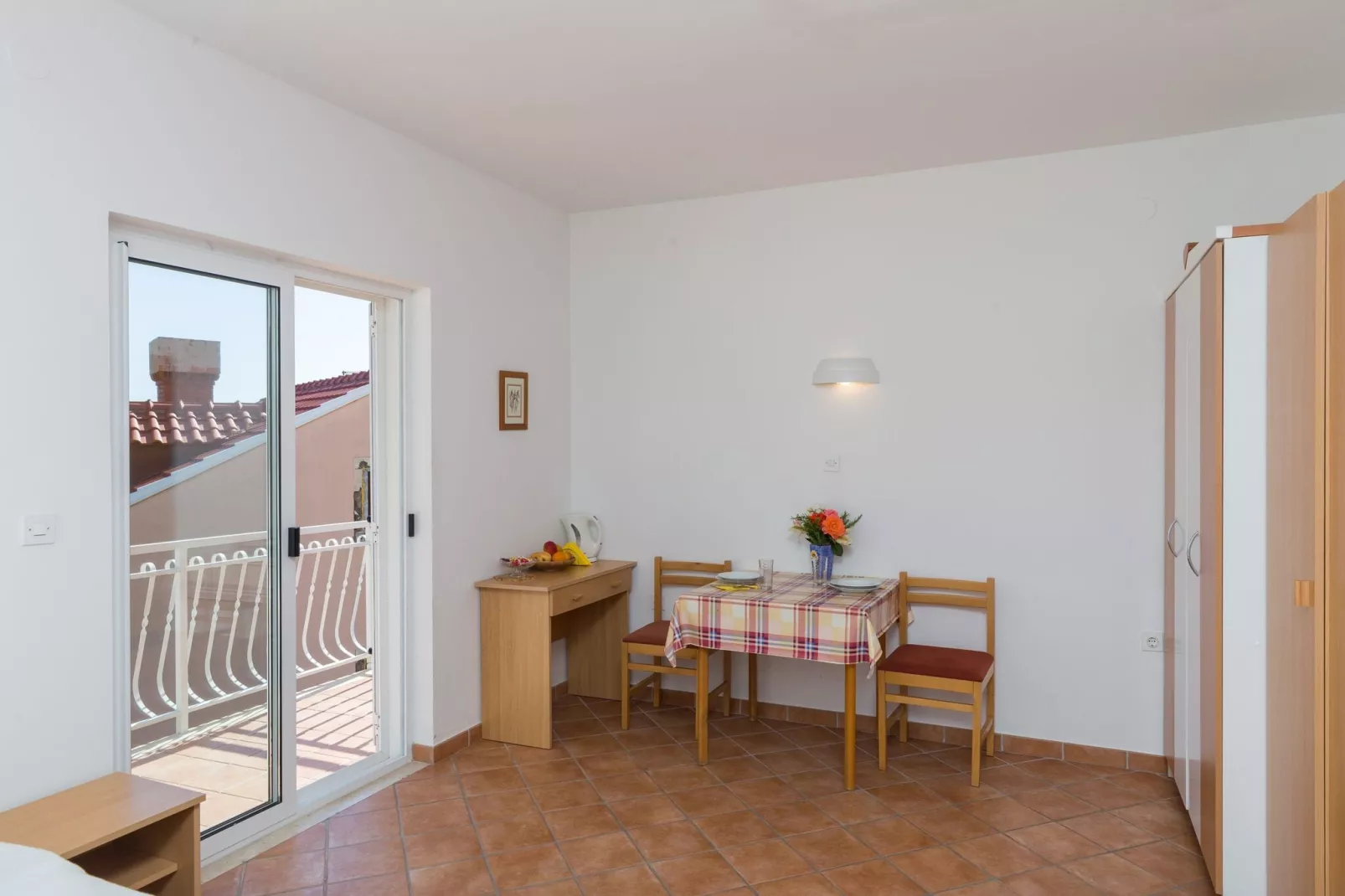 Villa Dubravka - Superior Two Bedroom Apartment with Balcony and Sea View (Apartman 6)-Slaapkamer