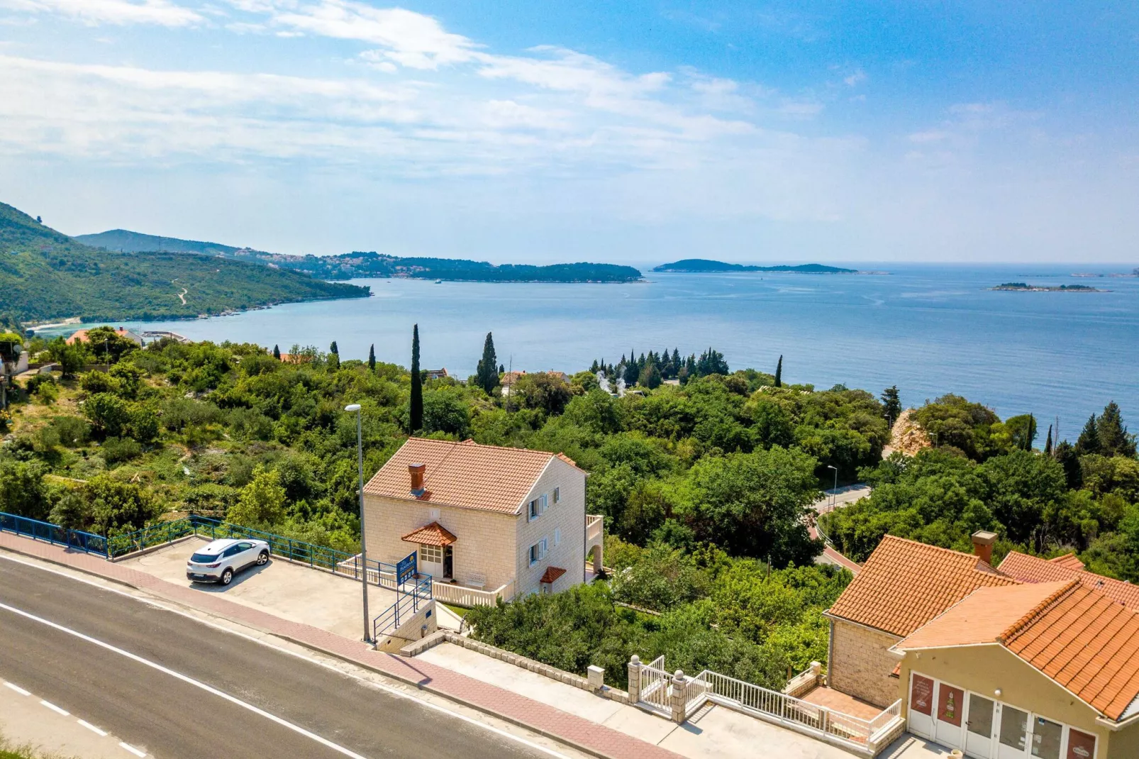 Villa Panorama - Plat (A1) - Deluxe One Bedroom Apartment with Terrace and Sea View-Buitenlucht