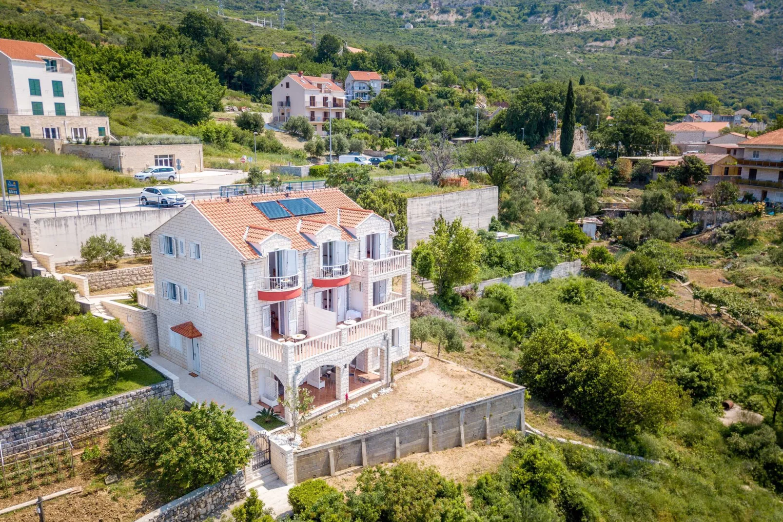 Villa Panorama - Plat (A1) - Deluxe One Bedroom Apartment with Terrace and Sea View-Buitenlucht