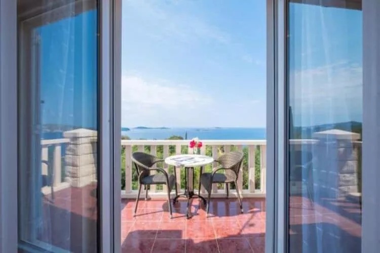 Villa Panorama - Plat (A4) - Premium One Bedroom Apartment with Terrace and sea View-Uitzicht