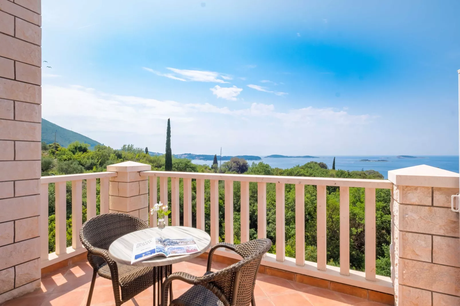 Villa Panorama - Plat (S1) - Deluxe Double Room with Terrace and Sea View-Terras