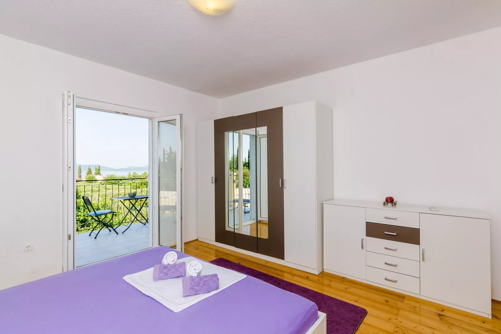 Apartment &  Rooms Maždin - One Bedroom Apartment with Balcony and Sea View