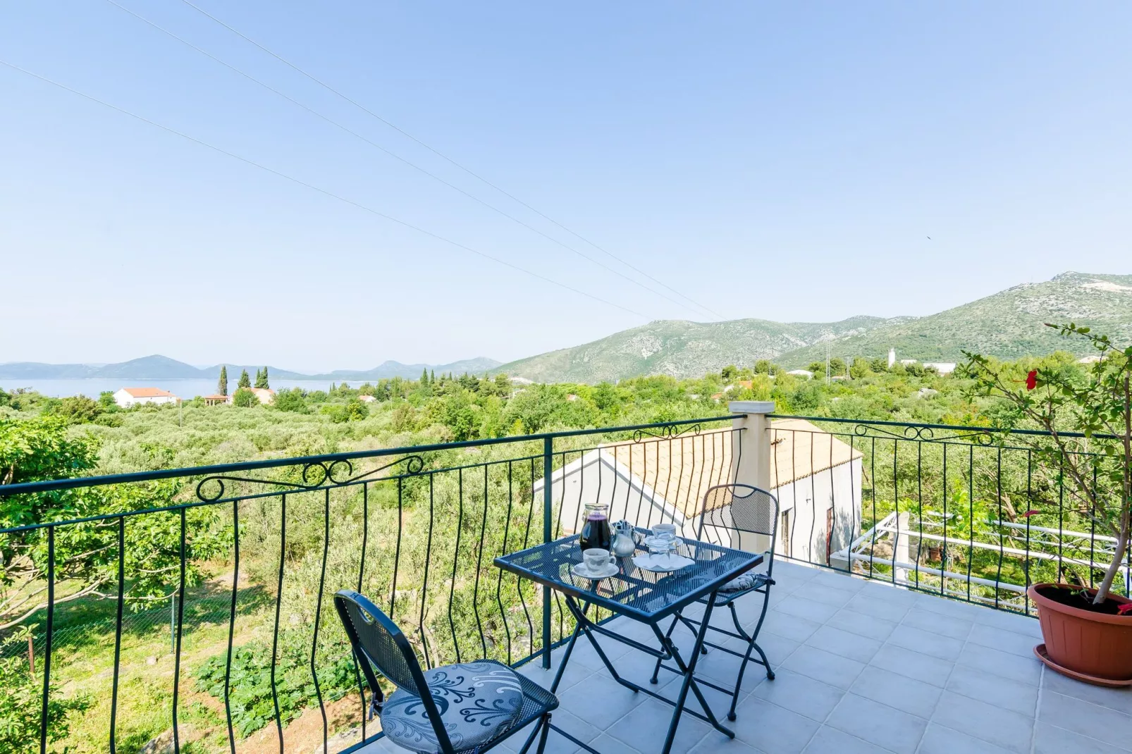 Apartment & Rooms Maždin - Triple Room with Balcony and Sea View ( Soba More )-Terrasbalkon