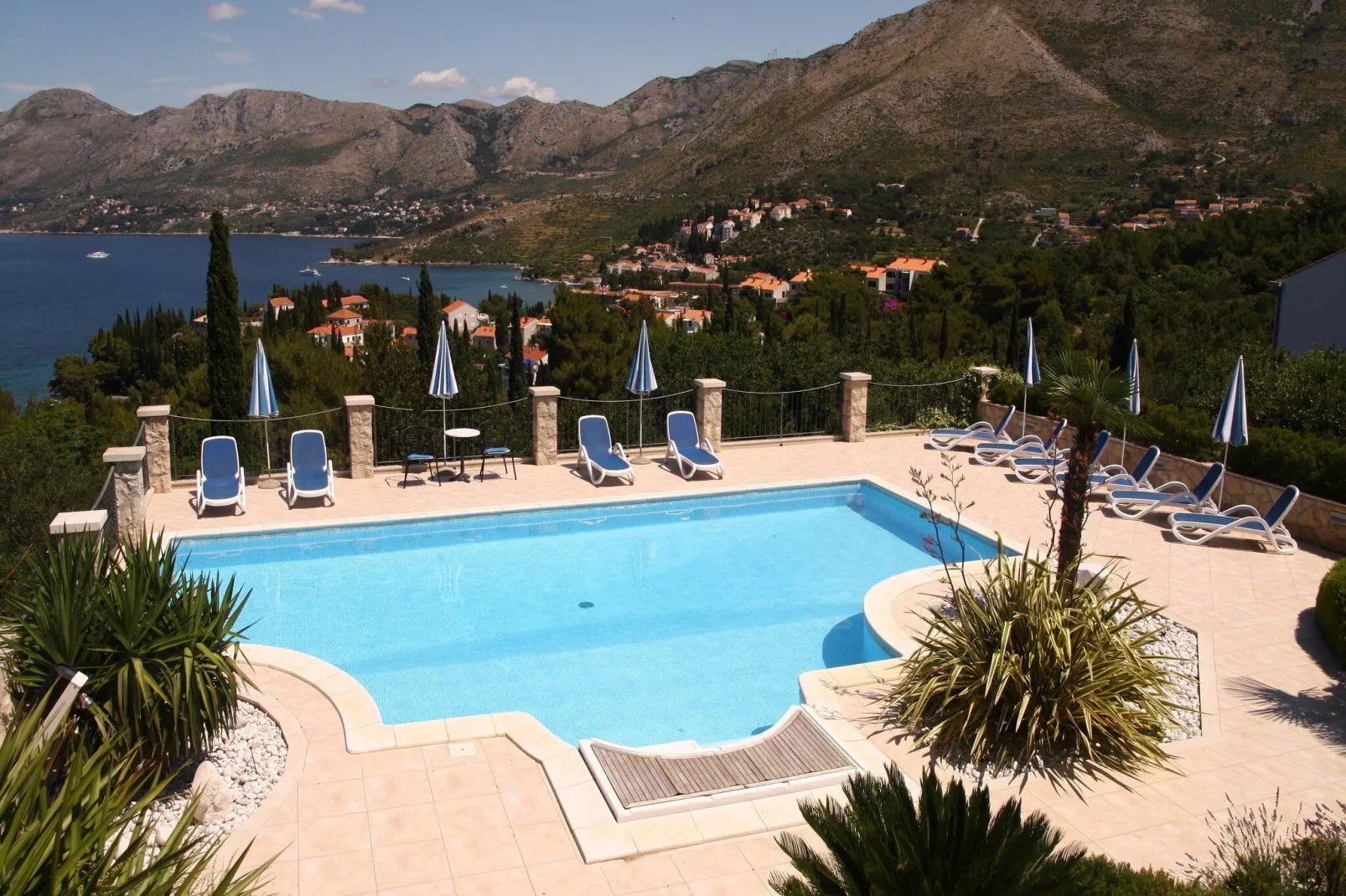 Villa Alegria Cavtat - One Bedroom Apartment with Balcony and Sea View (Apartment A)