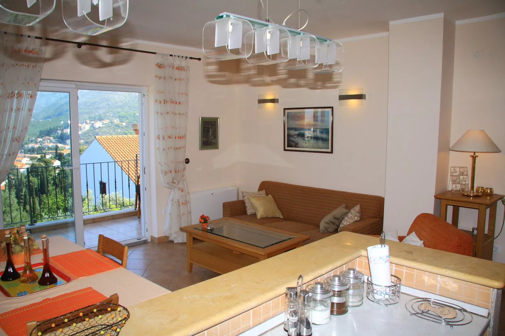 Villa Alegria Cavtat - One Bedroom Apartment with Balcony and Sea View (Apartment A)-Eetkamer